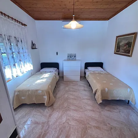 Beachfront בית נופש *