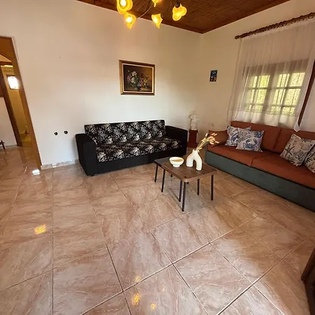 בית נופש Beachfront Nea Triglia